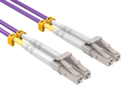In practical applications, what is the transmission speed of OM4 Glasfaser kabel?